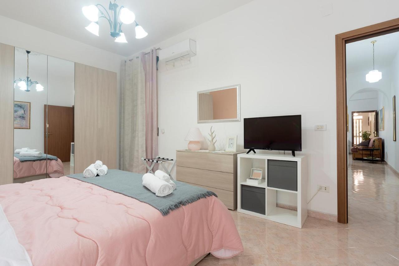 Nina Home - Selfcheck-In Canicattini Bagni Kültér fotó