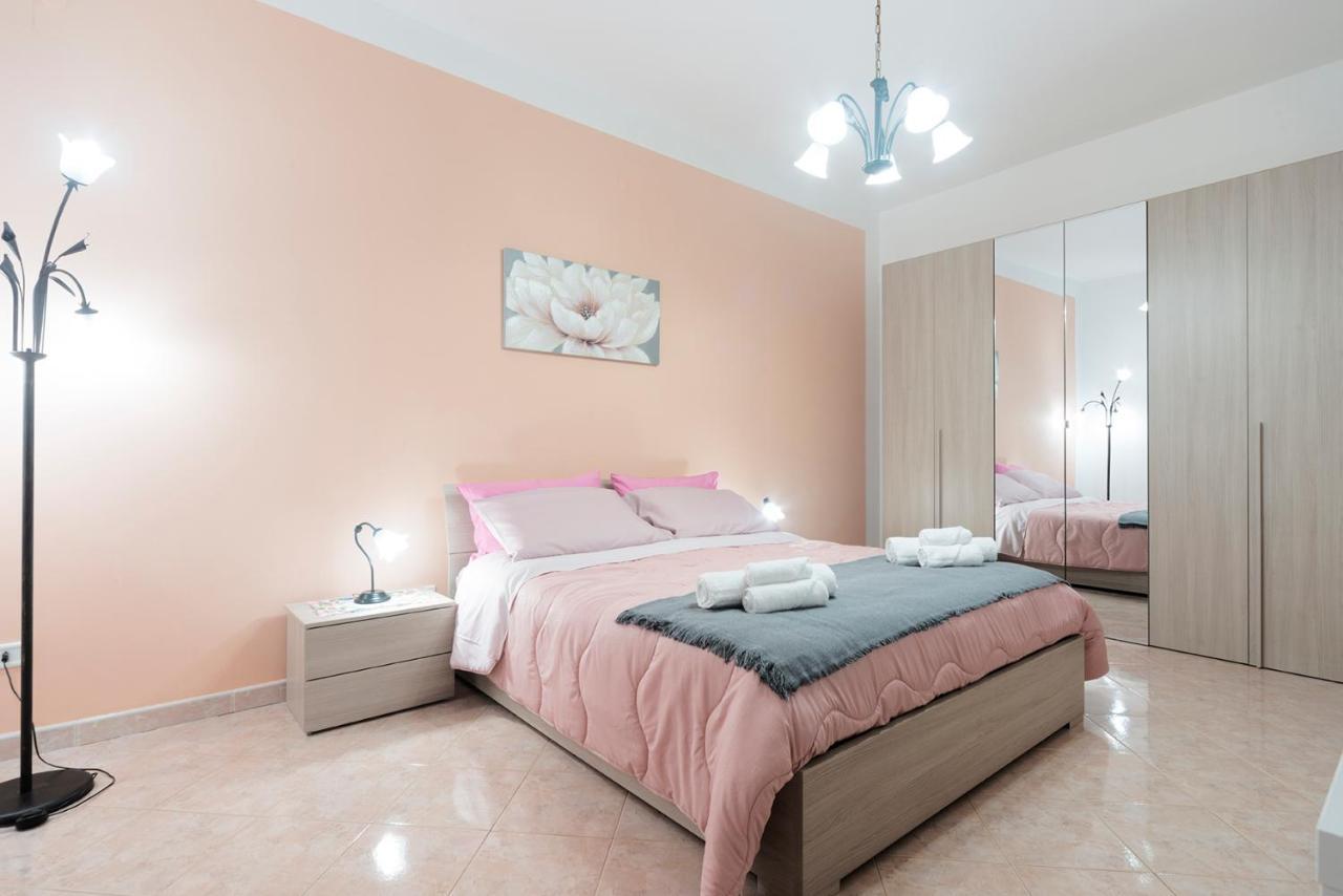 Nina Home - Selfcheck-In Canicattini Bagni Kültér fotó